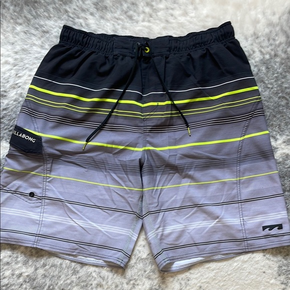 Billabong Boardshorts - Picture 1 of 10